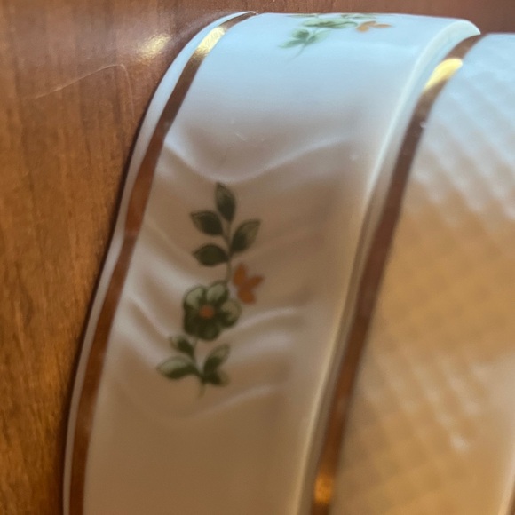 Hollohaza Hungary Floral Trinket Box, Vintage Porcelain Collectible - Picture 10 of 10